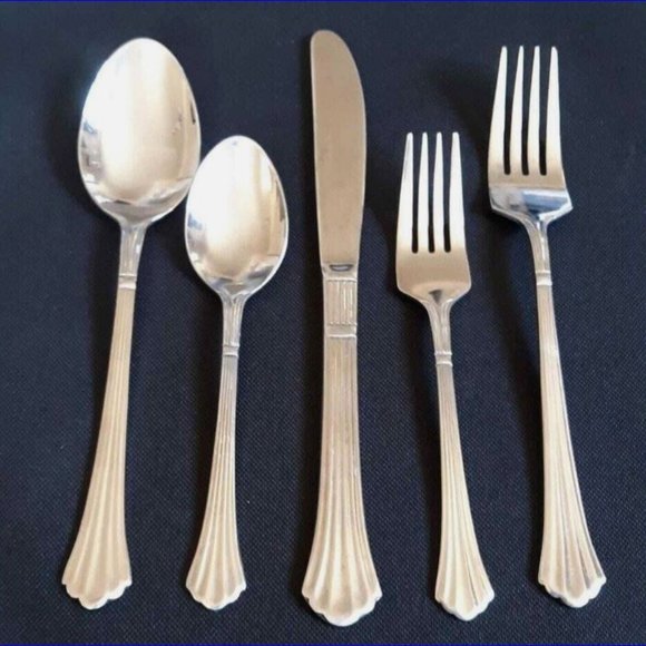 ESTIA GOURMET Dorian SS 5 Piece Place Setting Discontinued Pattern - NWT - Picture 3 of 14